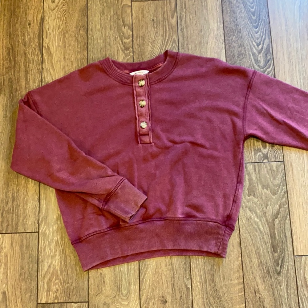 American Eagle long sleeve shirt